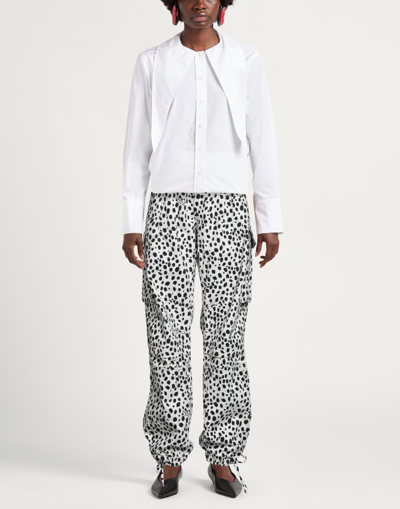  Moschino Jeans - Hosen & Röcke - Jeanshosen - On Yoox.com 
