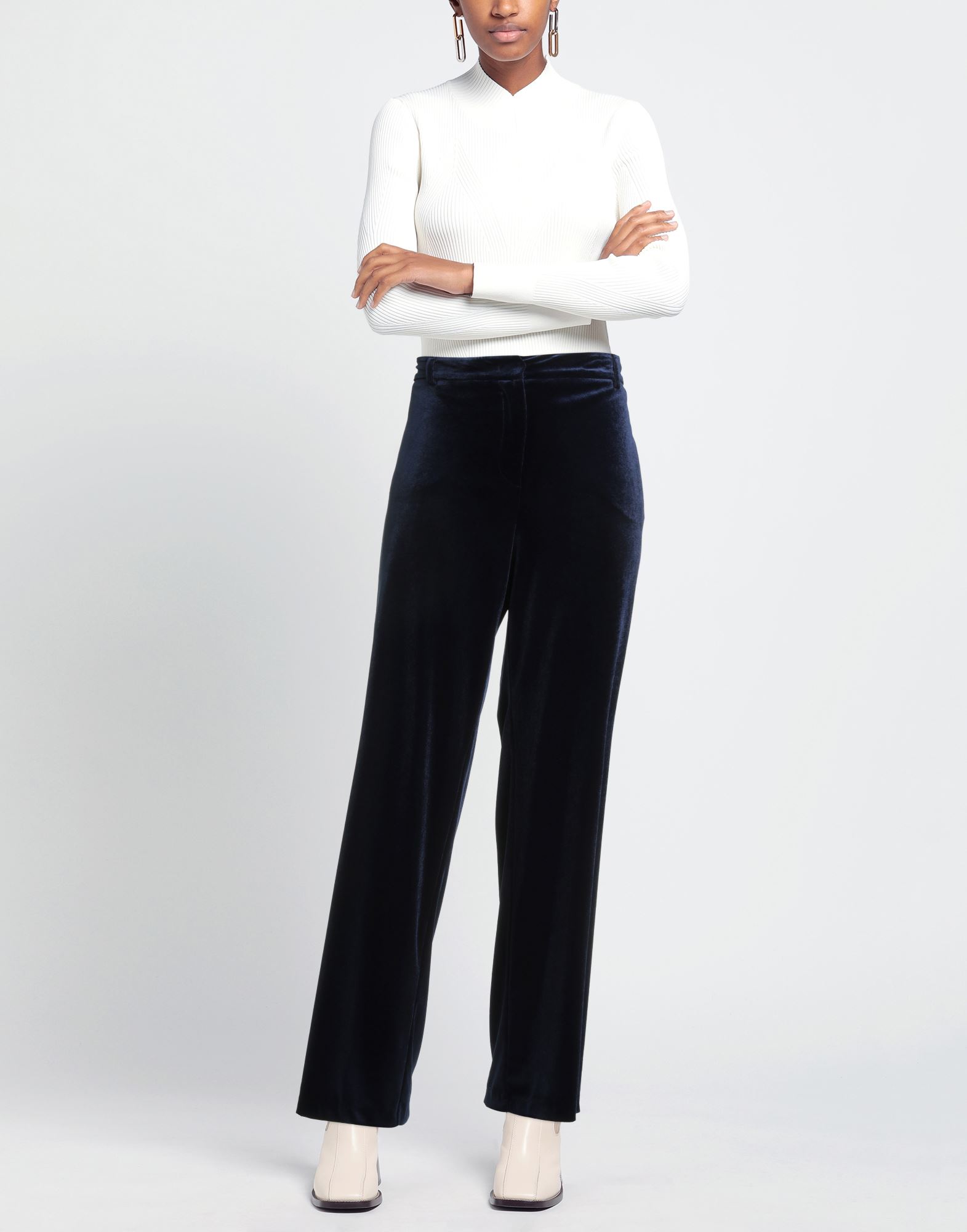  Nina 14.7 - Hosen & Röcke - Hosen - On Yoox.com 