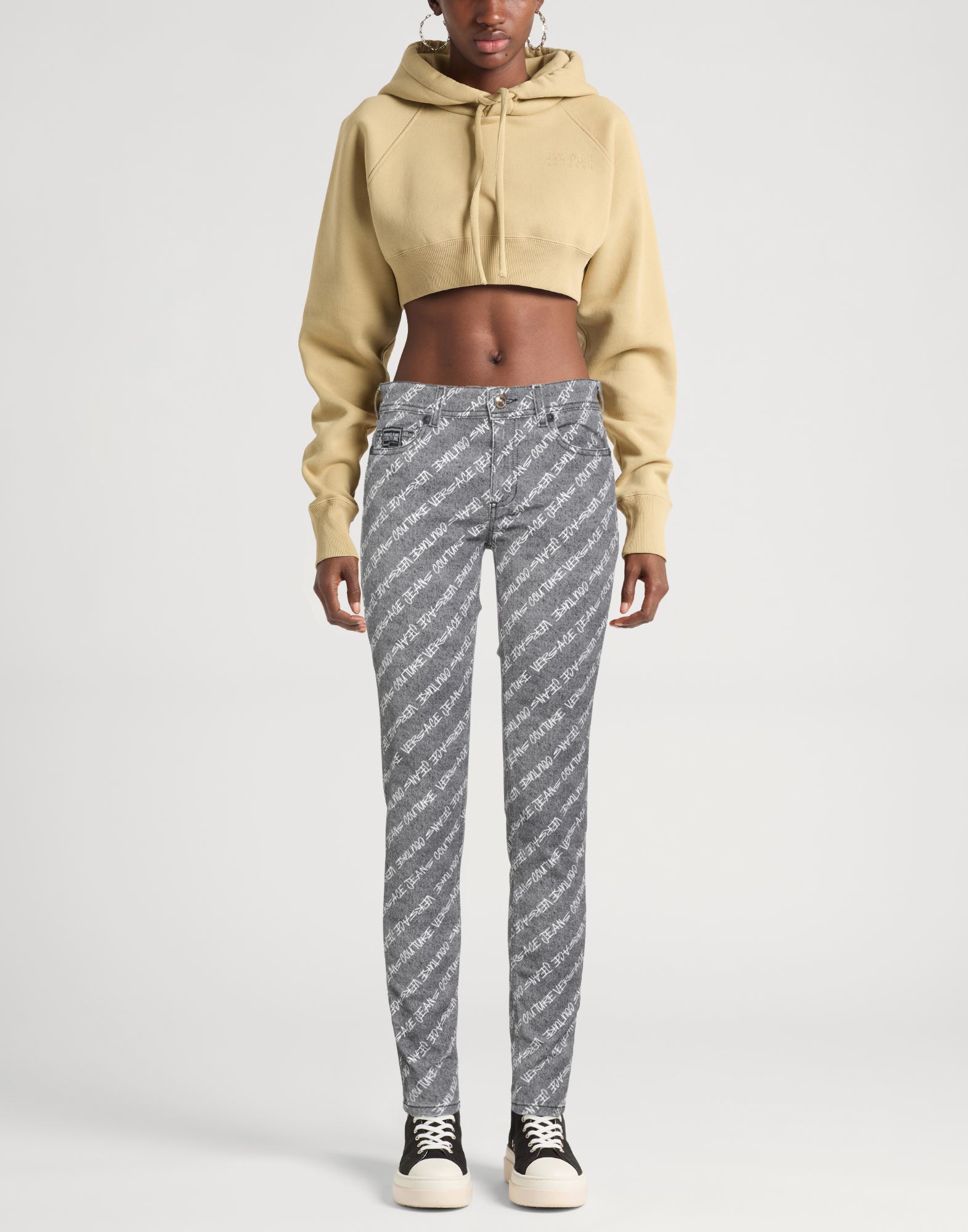  Versace Jeans Couture - Partes De Abajo - Pantalones Vaqueros - On Yoox.com 