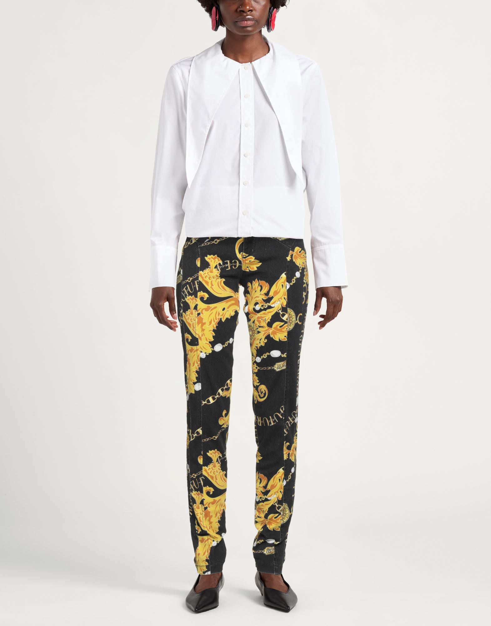  Versace Jeans Couture - Partes De Abajo - Pantalones Vaqueros - On Yoox.com 
