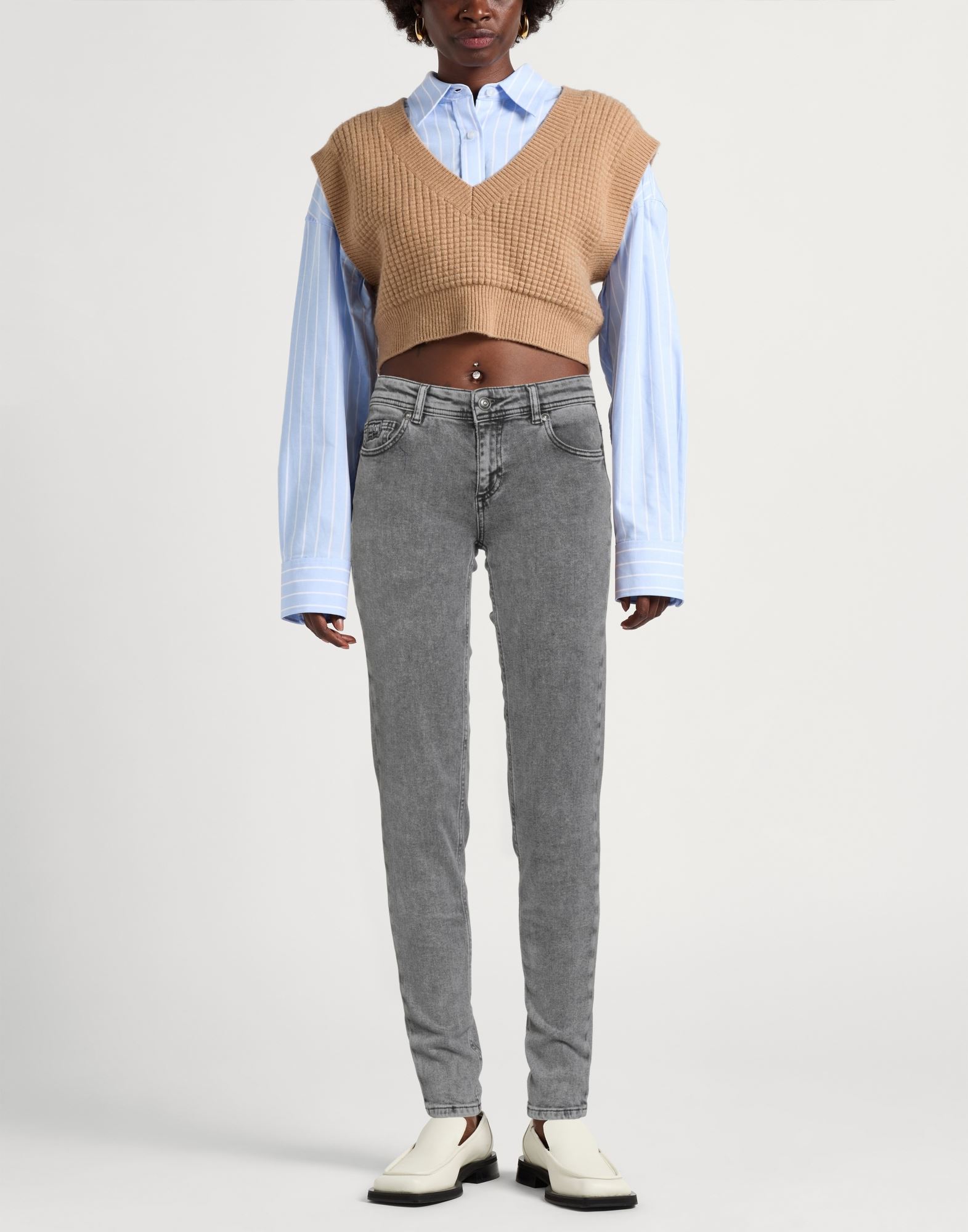  Versace Jeans Couture - Partes De Abajo - Pantalones Vaqueros - On Yoox.com 