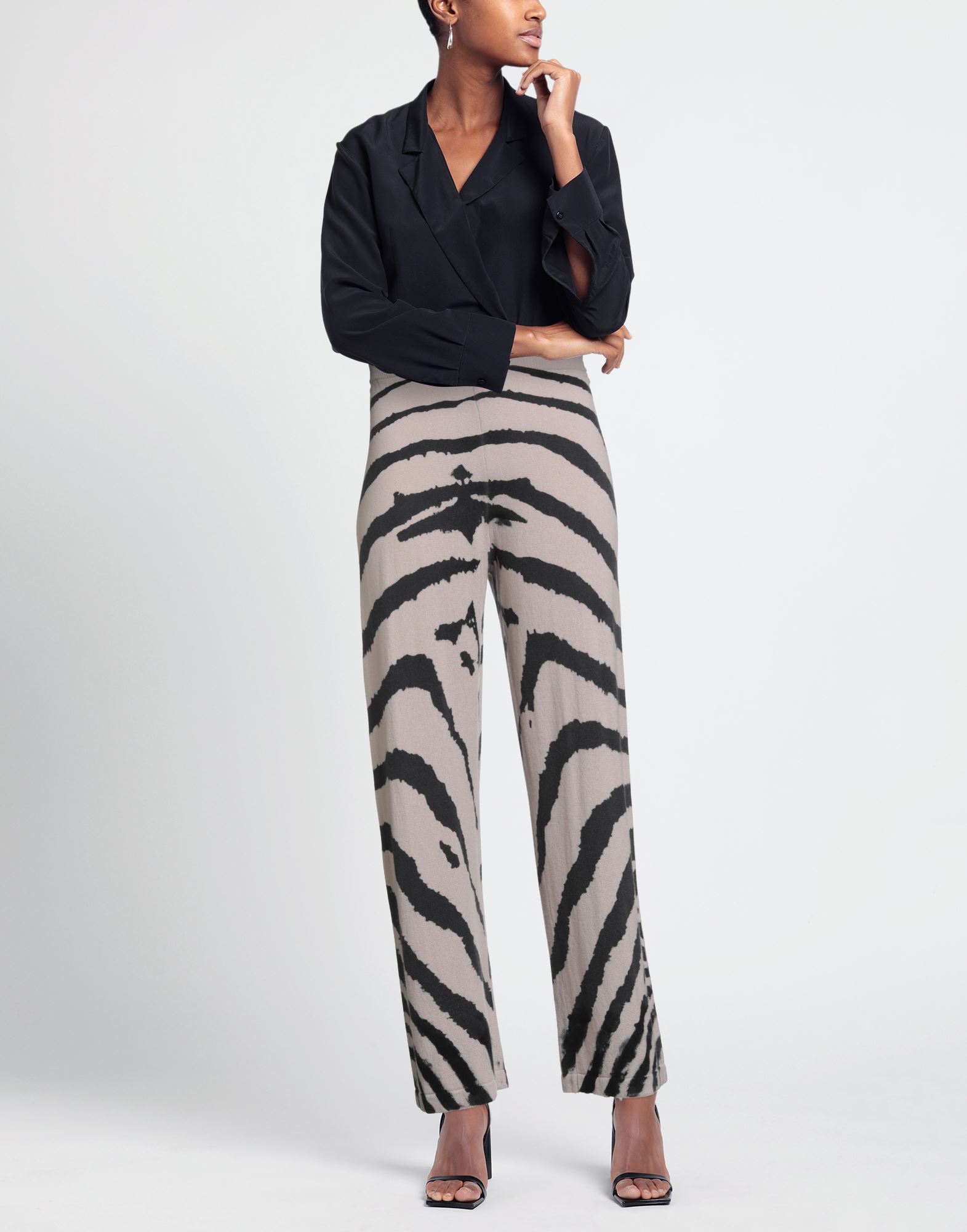  Canessa - Partes De Abajo - Pantalones - On Yoox.com 