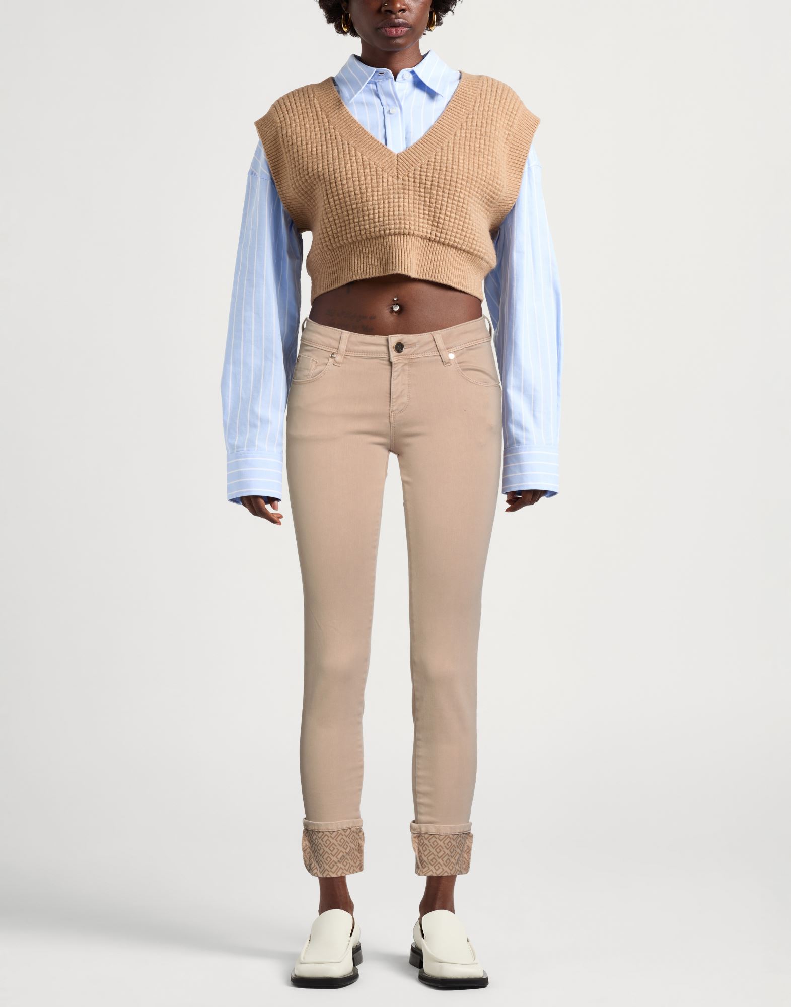  Gaudì - Hosen & Röcke - Hosen - On Yoox.com 