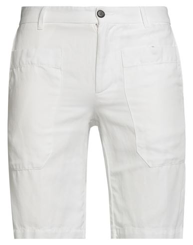 Eleventy Man Shorts & Bermuda Shorts White Size 32 Cotton In White