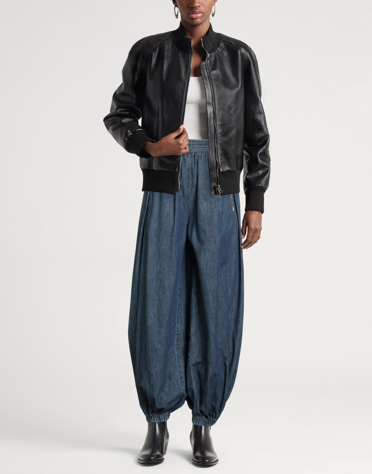  Valentino Garavani - Hosen & Röcke - Jeanshosen - On Yoox.com 
