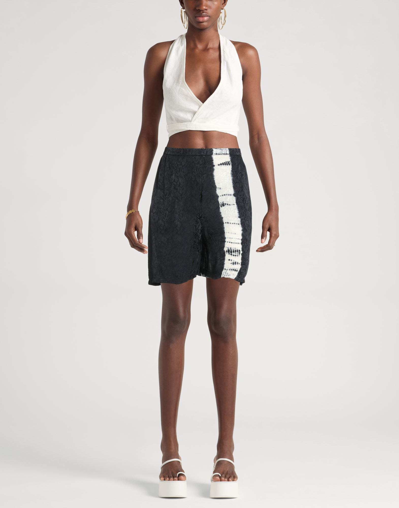  Mes Demoiselles - Hosen & Röcke - Shorts & Bermudashorts - On Yoox.com 