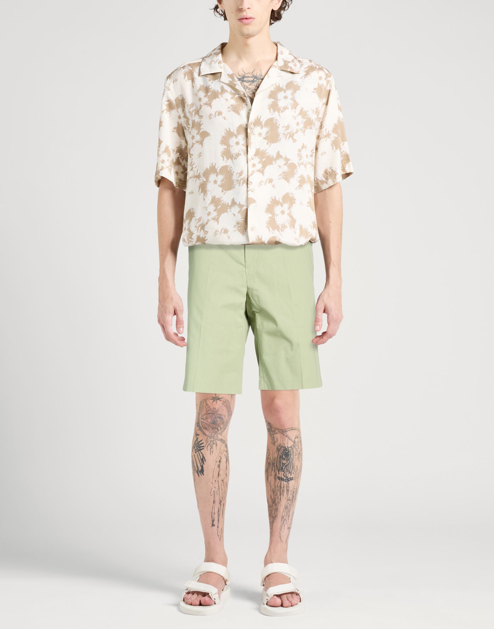  Iuter - Hosen & Röcke - Shorts & Bermudashorts - On Yoox.com 
