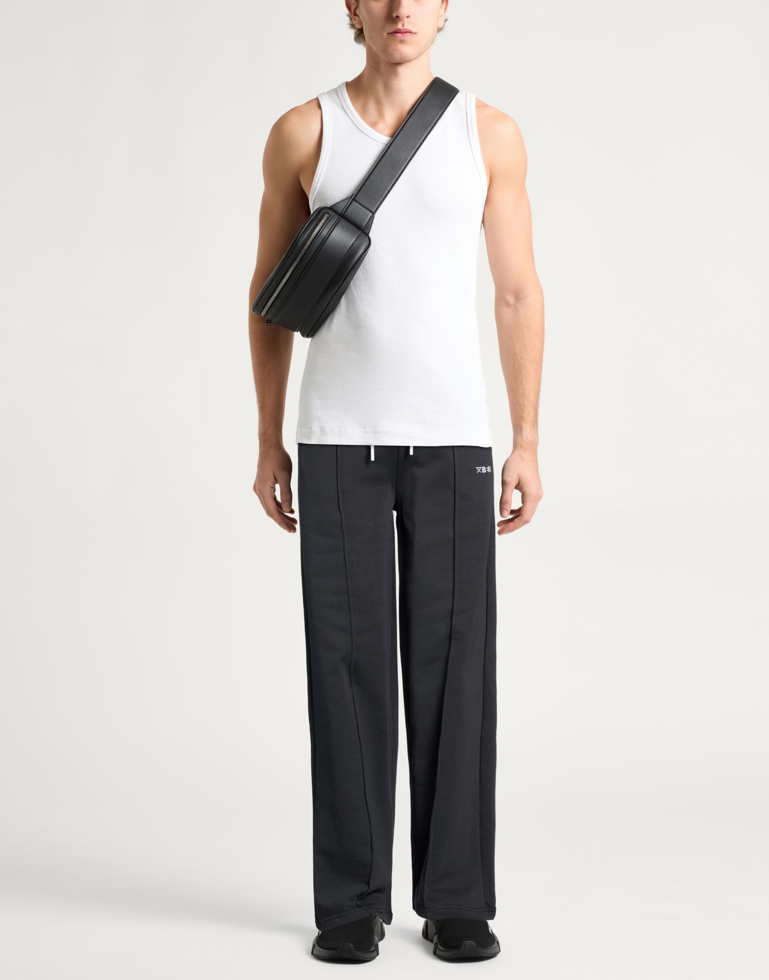 Berna - Hosen & Röcke - Hosen - On Yoox.com 