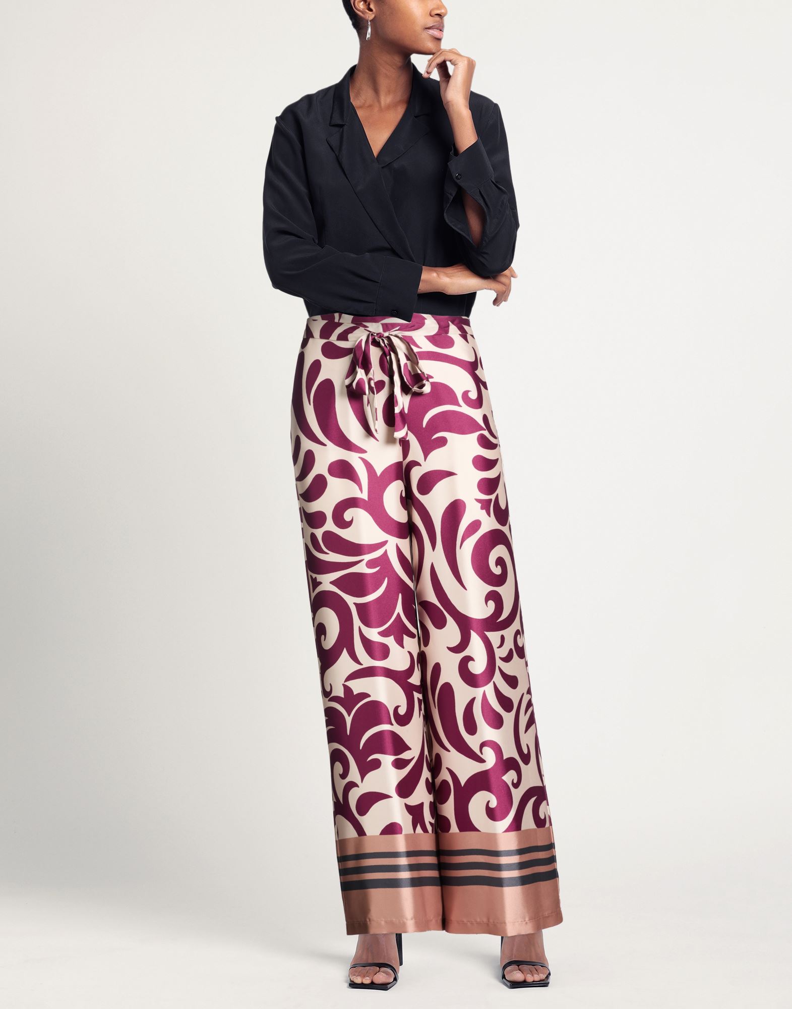  Kartika - Hosen & Röcke - Hosen - On Yoox.com 