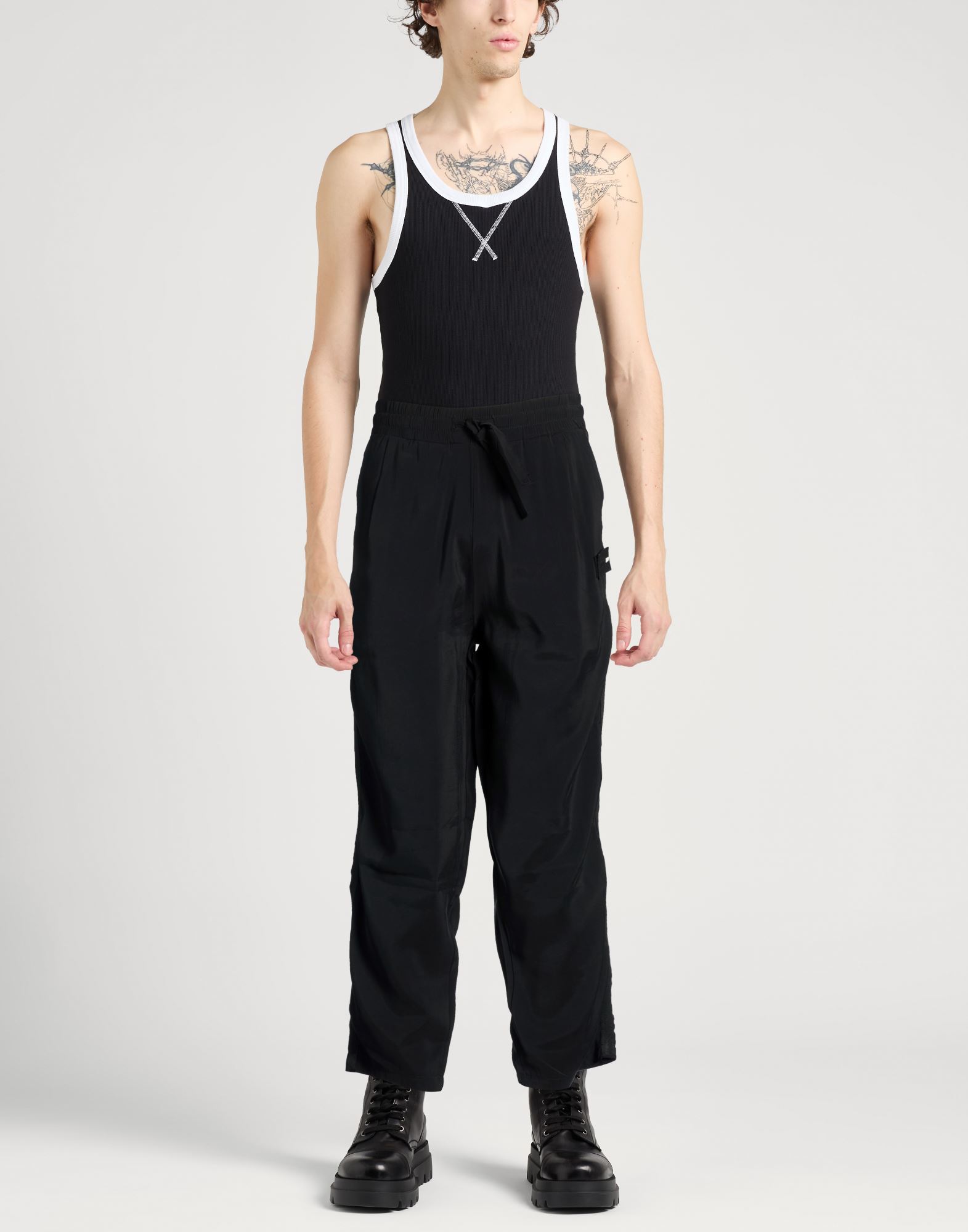  Numero 00 - Partes De Abajo - Pantalones - On Yoox.com 
