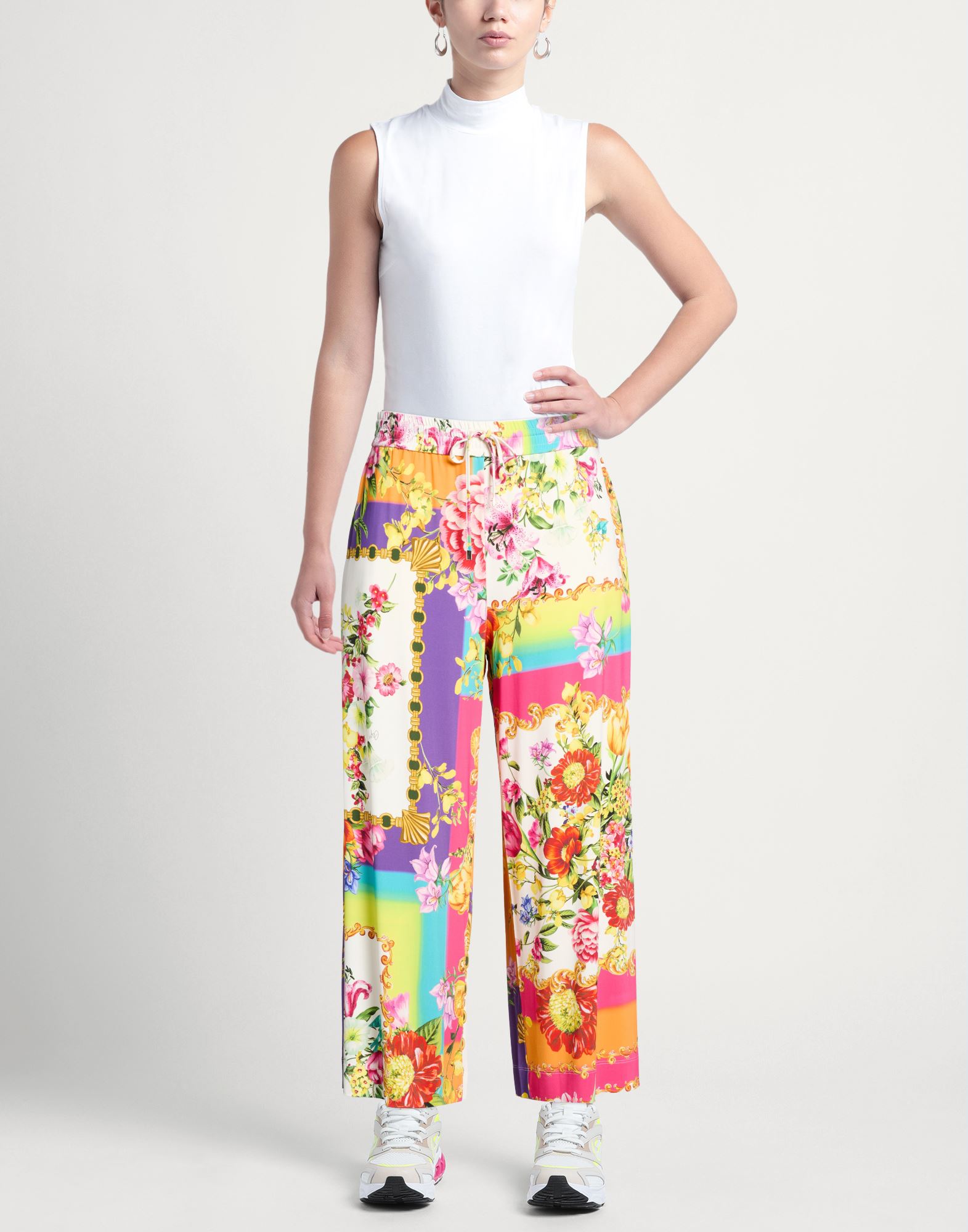  Clips More - Partes De Abajo - Pantalones - On Yoox.com 