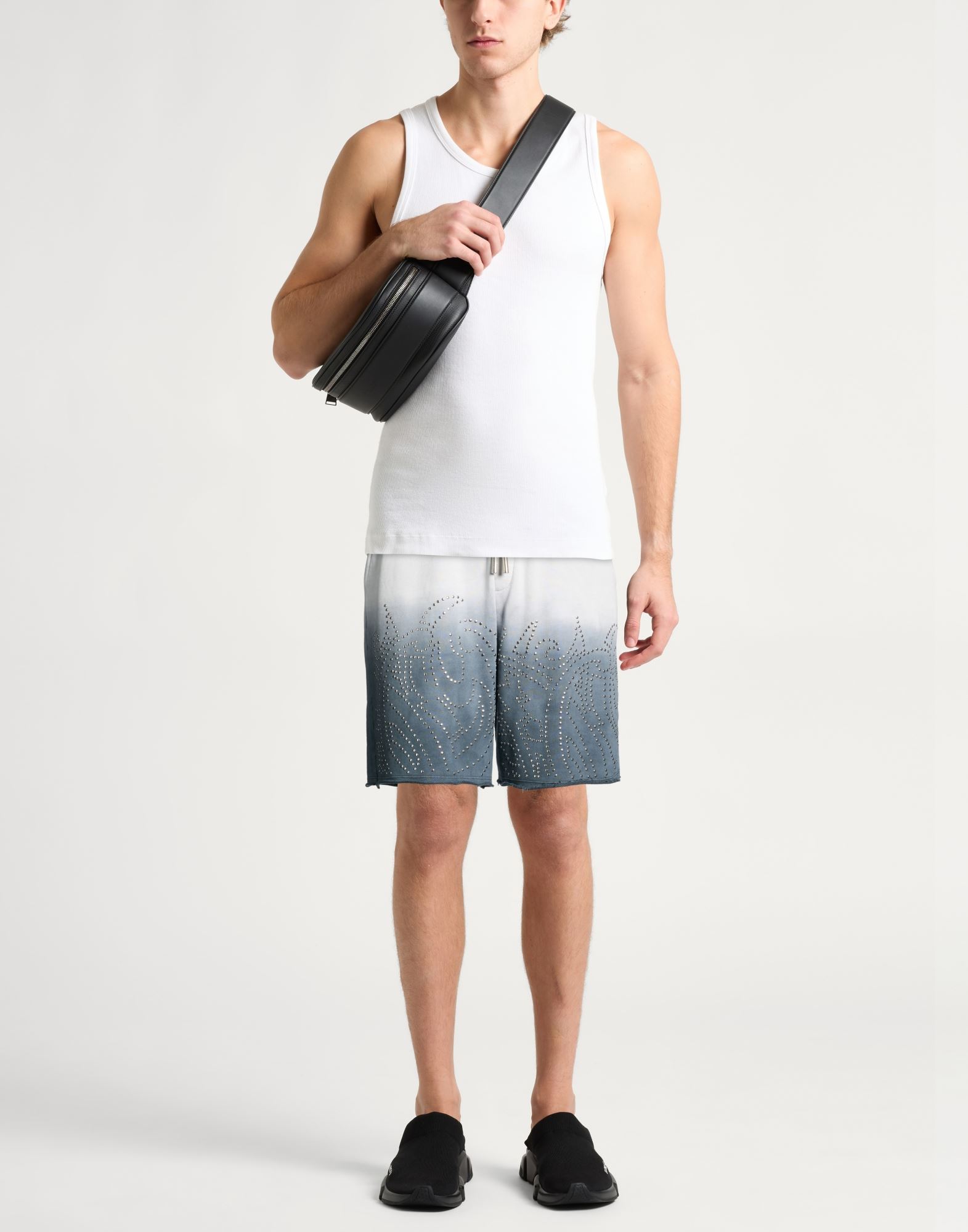  John Richmond - Hosen & Röcke - Shorts & Bermudashorts - On Yoox.com 