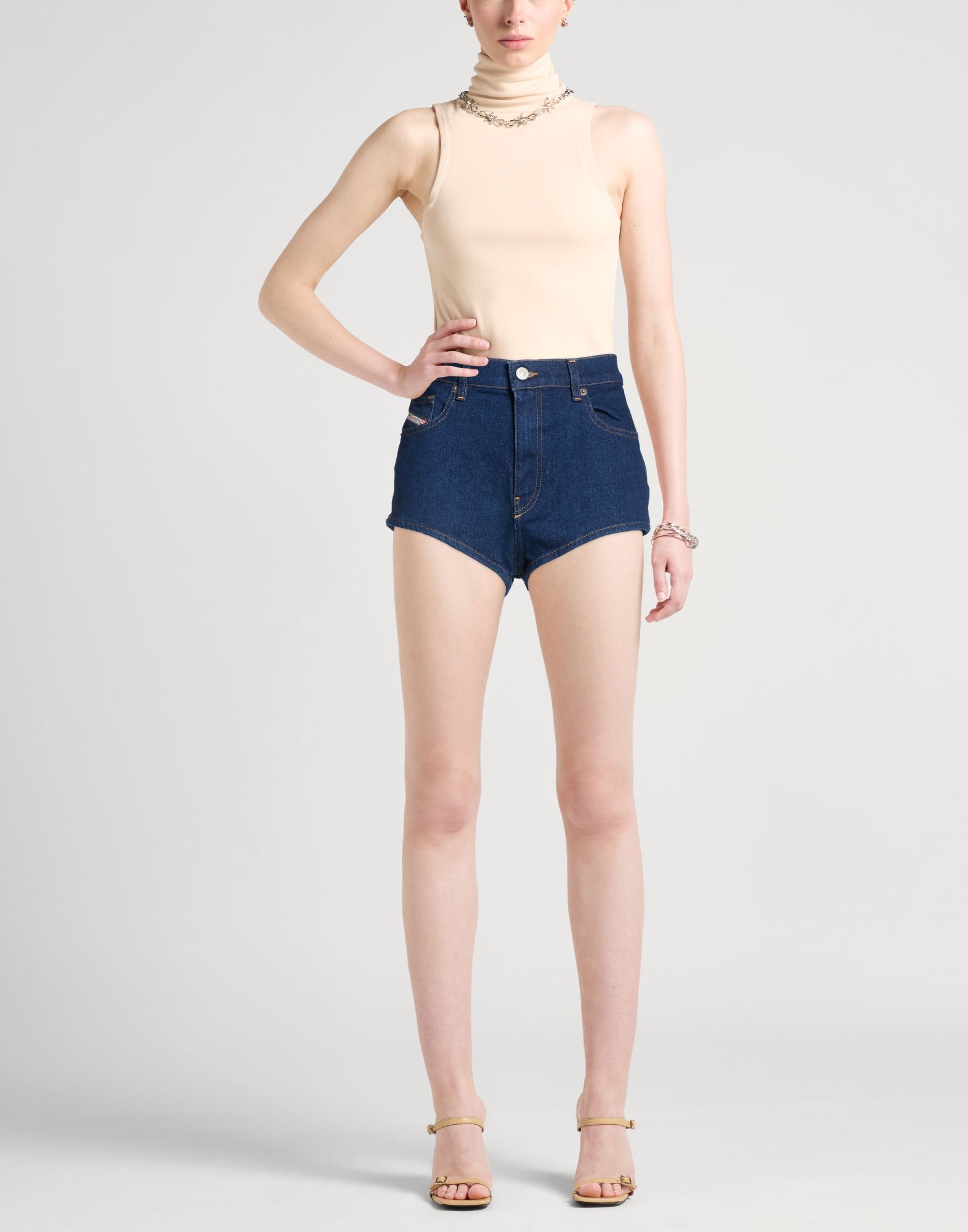  Diesel - Hosen & Röcke - Jeansshorts - On Yoox.com 