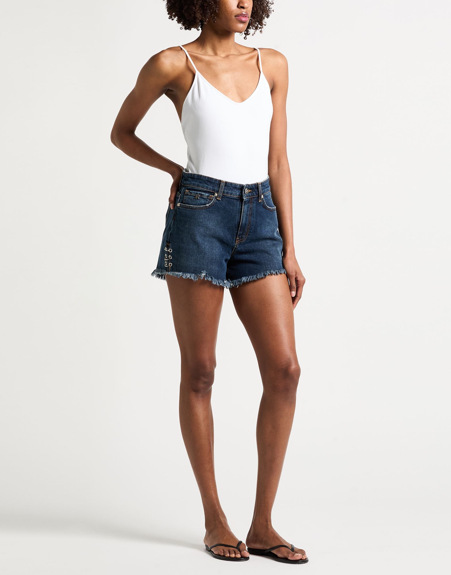  John Richmond - Hosen & Röcke - Jeansshorts - On Yoox.com 