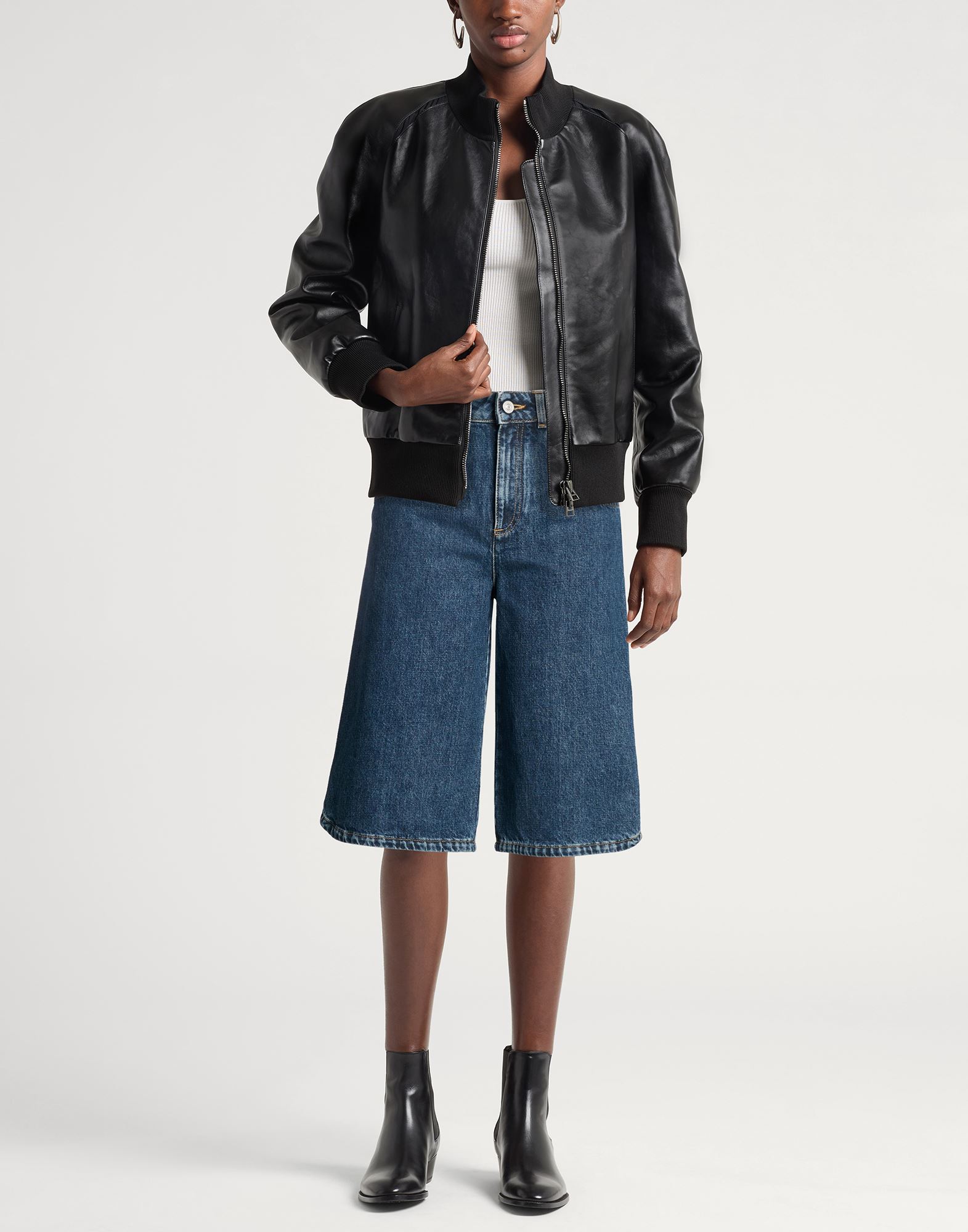  Givenchy - Hosen & Röcke - Jeansshorts - On Yoox.com 