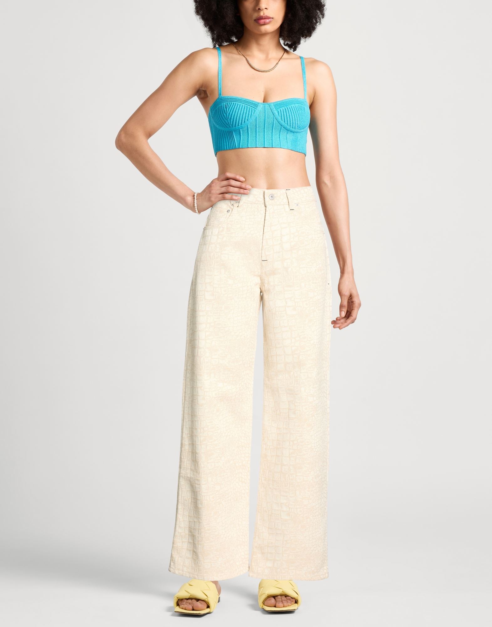  Jacquemus - Hosen & Röcke - Jeanshosen - On Yoox.com 