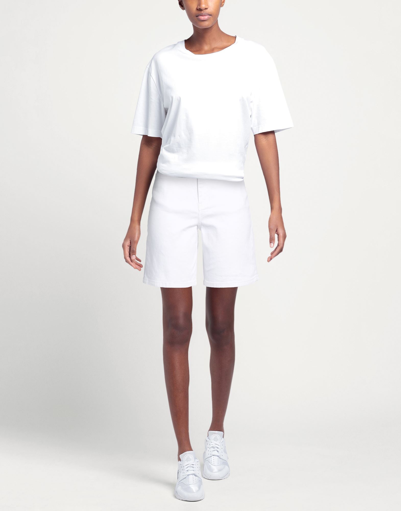  Vanessa Bruno - Hosen & Röcke - Jeansshorts - On Yoox.com 