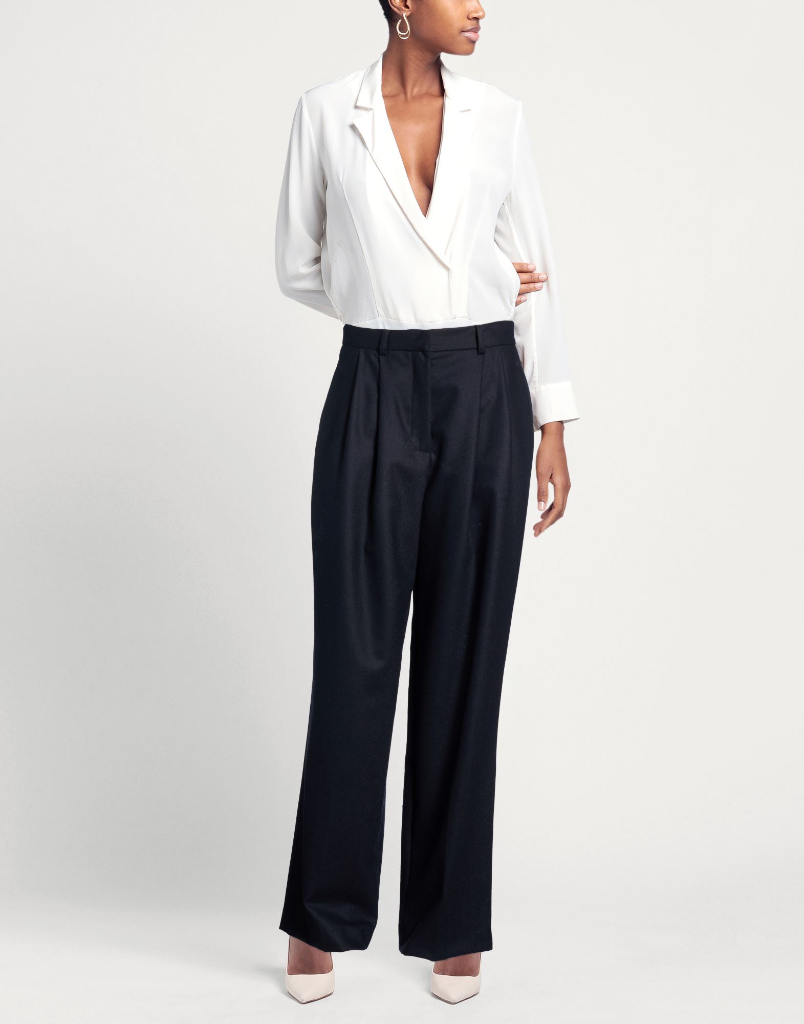  Laurence Bras - Hosen & Röcke - Hosen - On Yoox.com 
