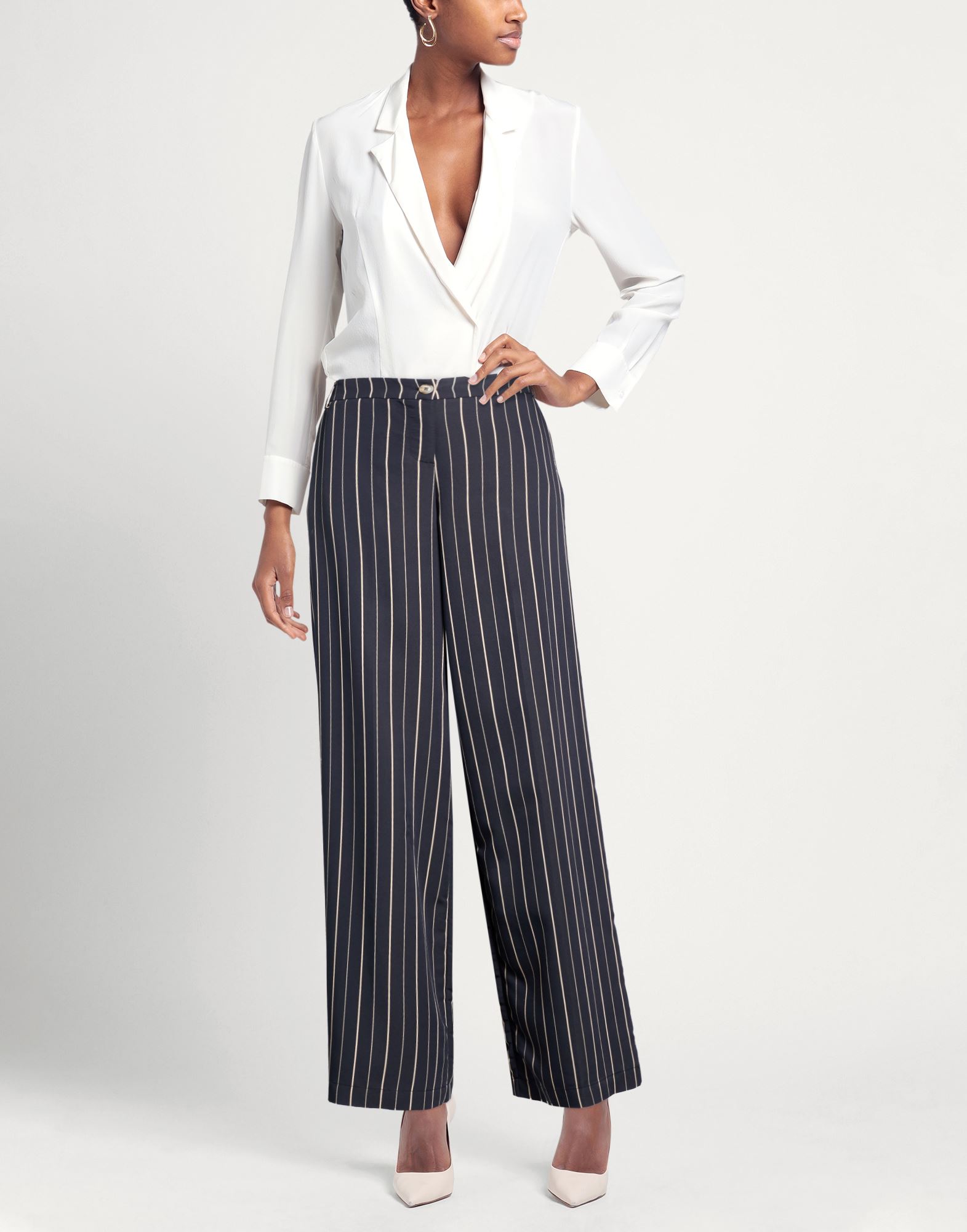 Kartika - Hosen & Röcke - Hosen - On Yoox.com 