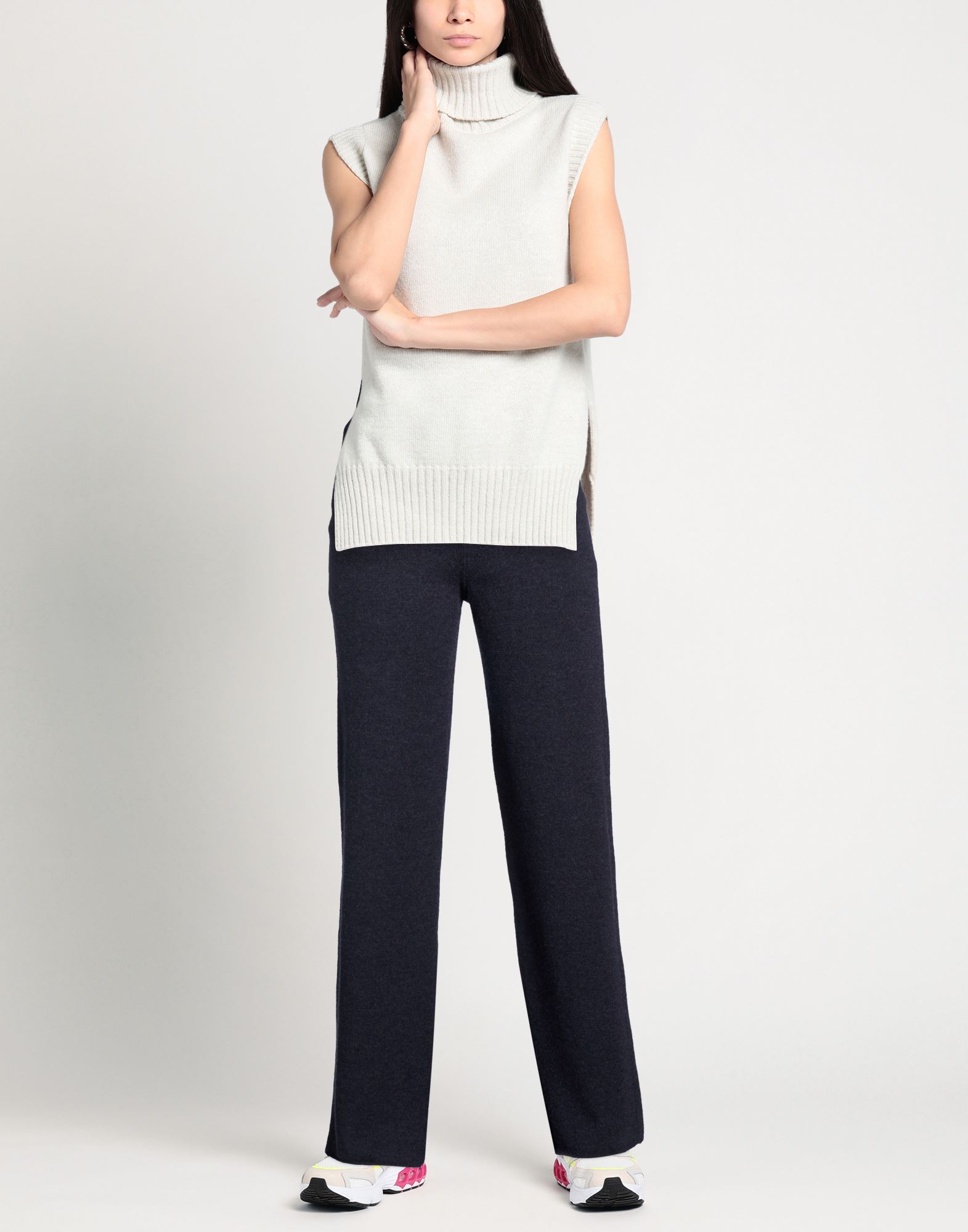  Roberto Collina - Hosen & Röcke - Hosen - On Yoox.com 