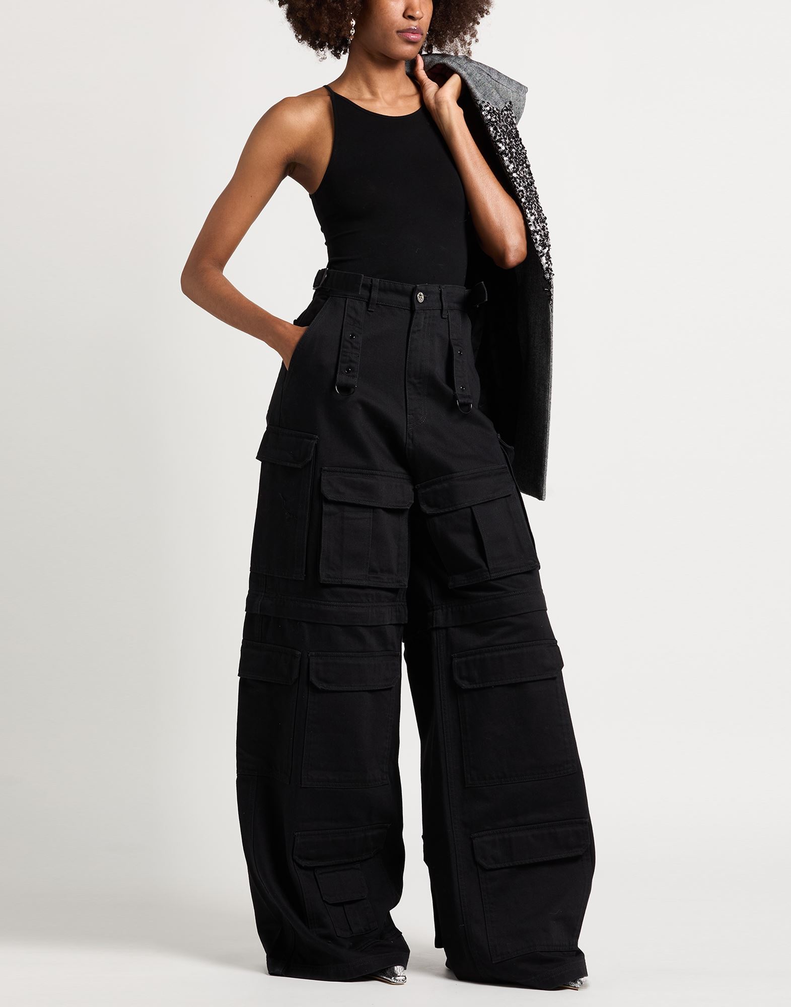 Vetements - Hosen & Röcke - Jeanshosen - On Yoox.com 