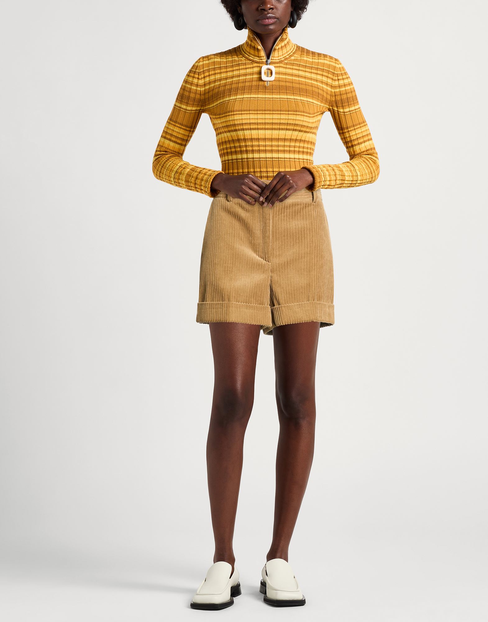  P.a.r.o.s.h. - Hosen & Röcke - Shorts & Bermudashorts - On Yoox.com 
