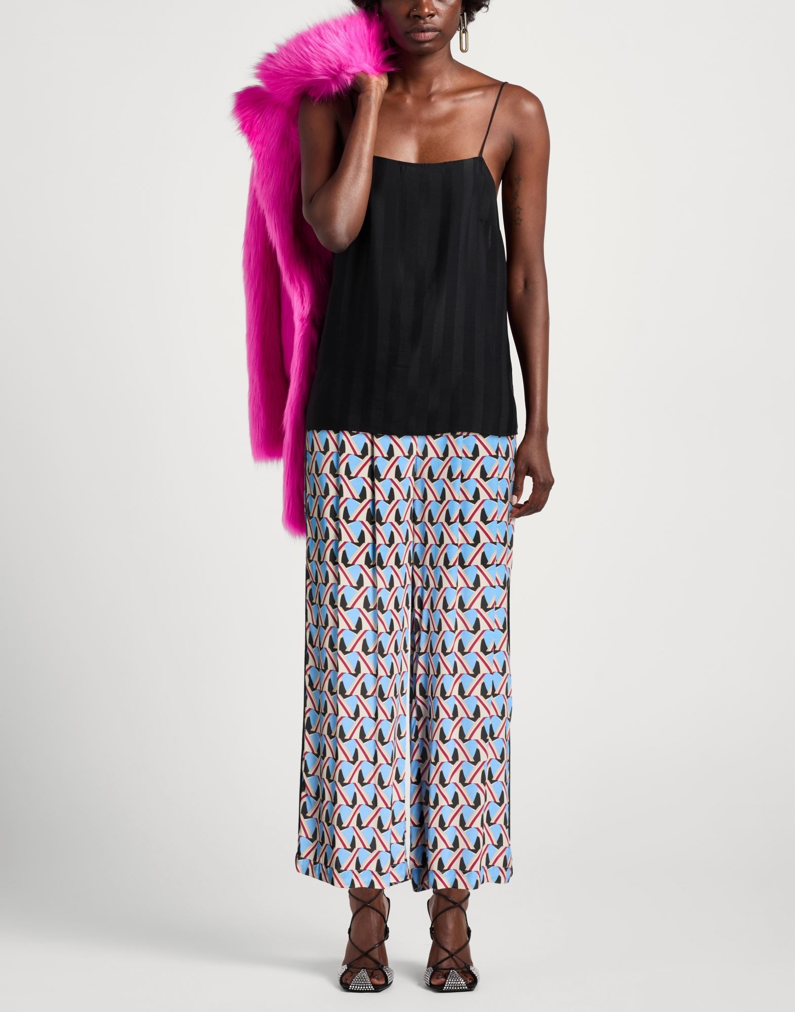  Emma & Gaia - Hosen & Röcke - Hosen - On Yoox.com 