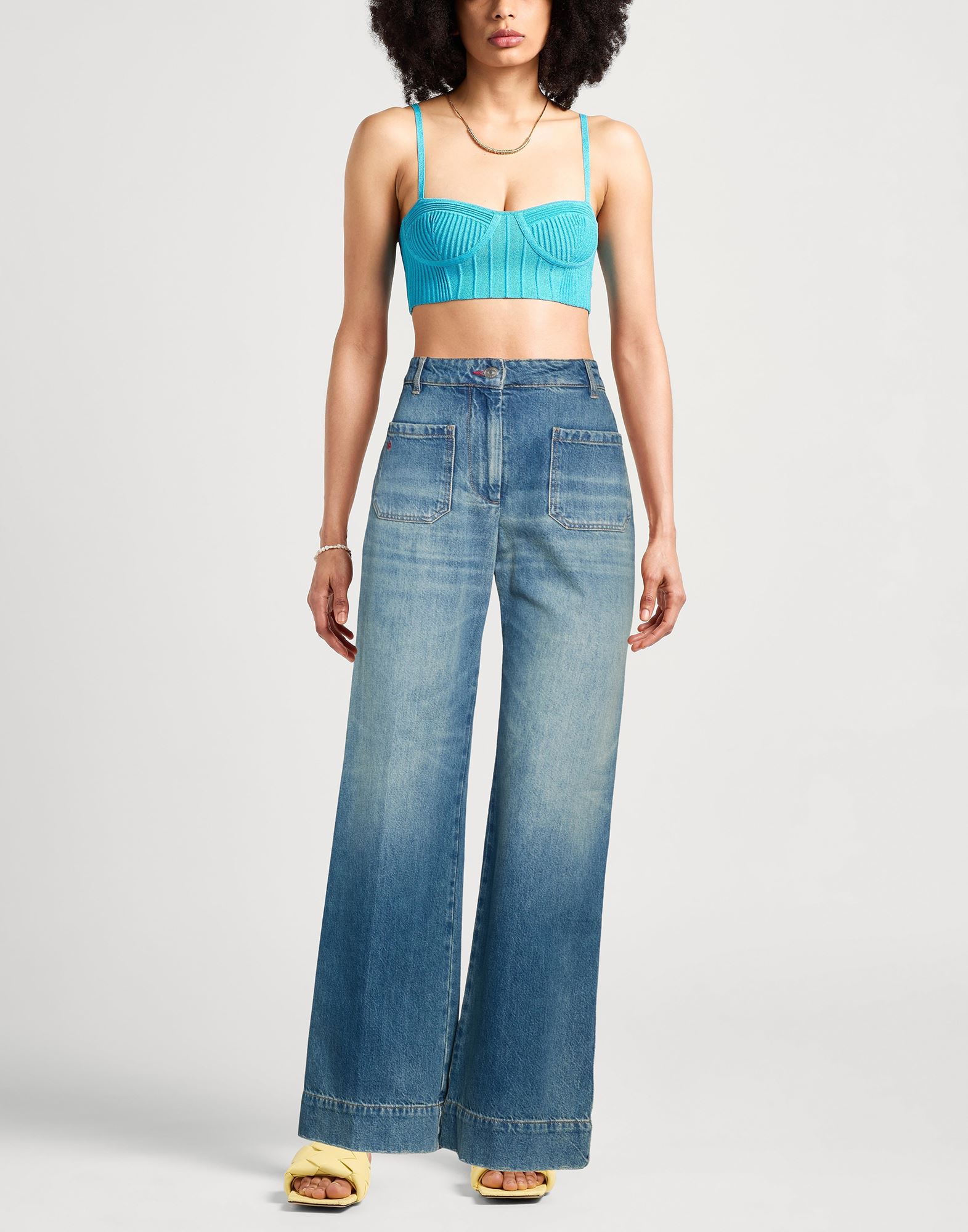  Victoria Beckham - Hosen & Röcke - Jeanshosen - On Yoox.com 