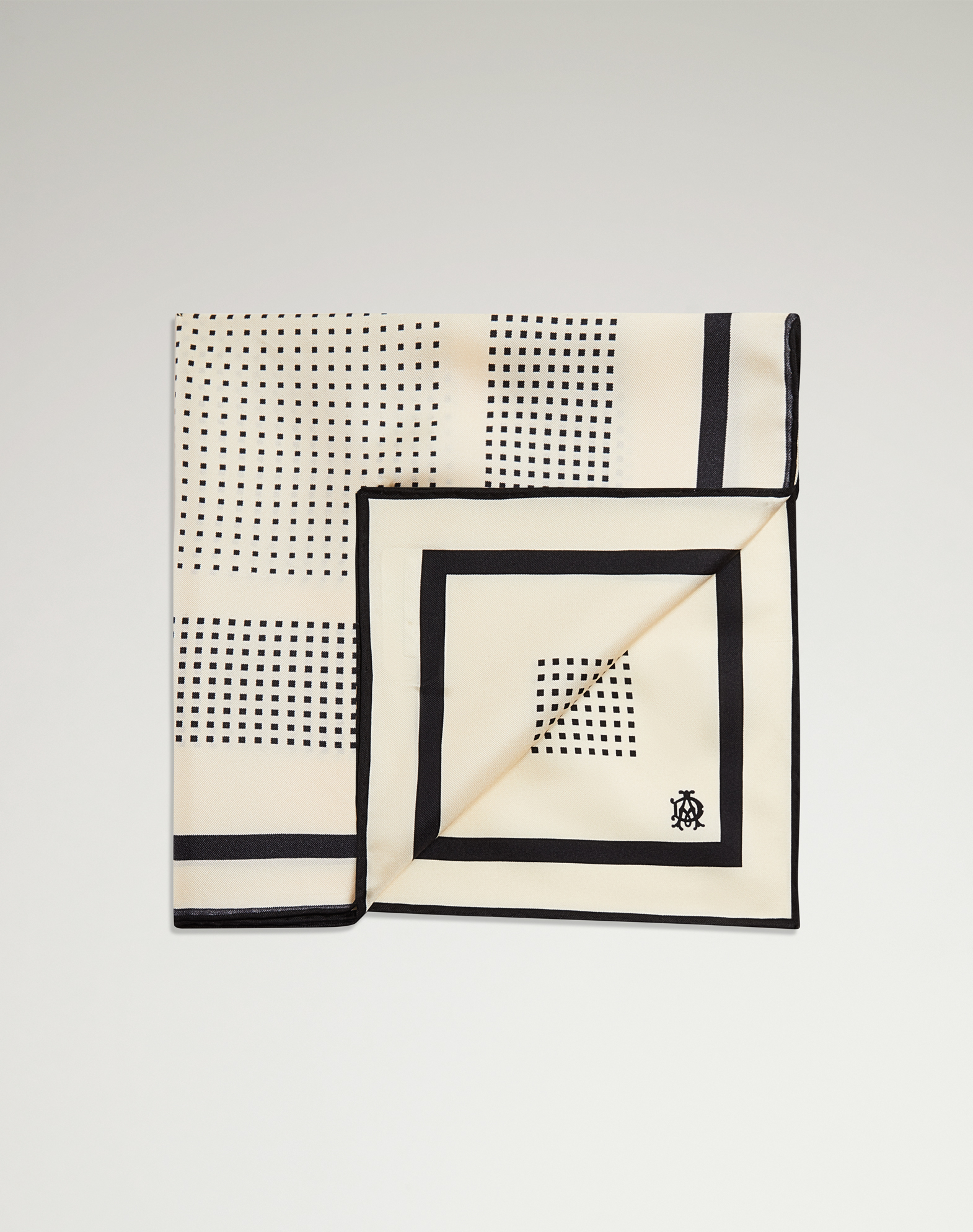 POCKET SQUARES