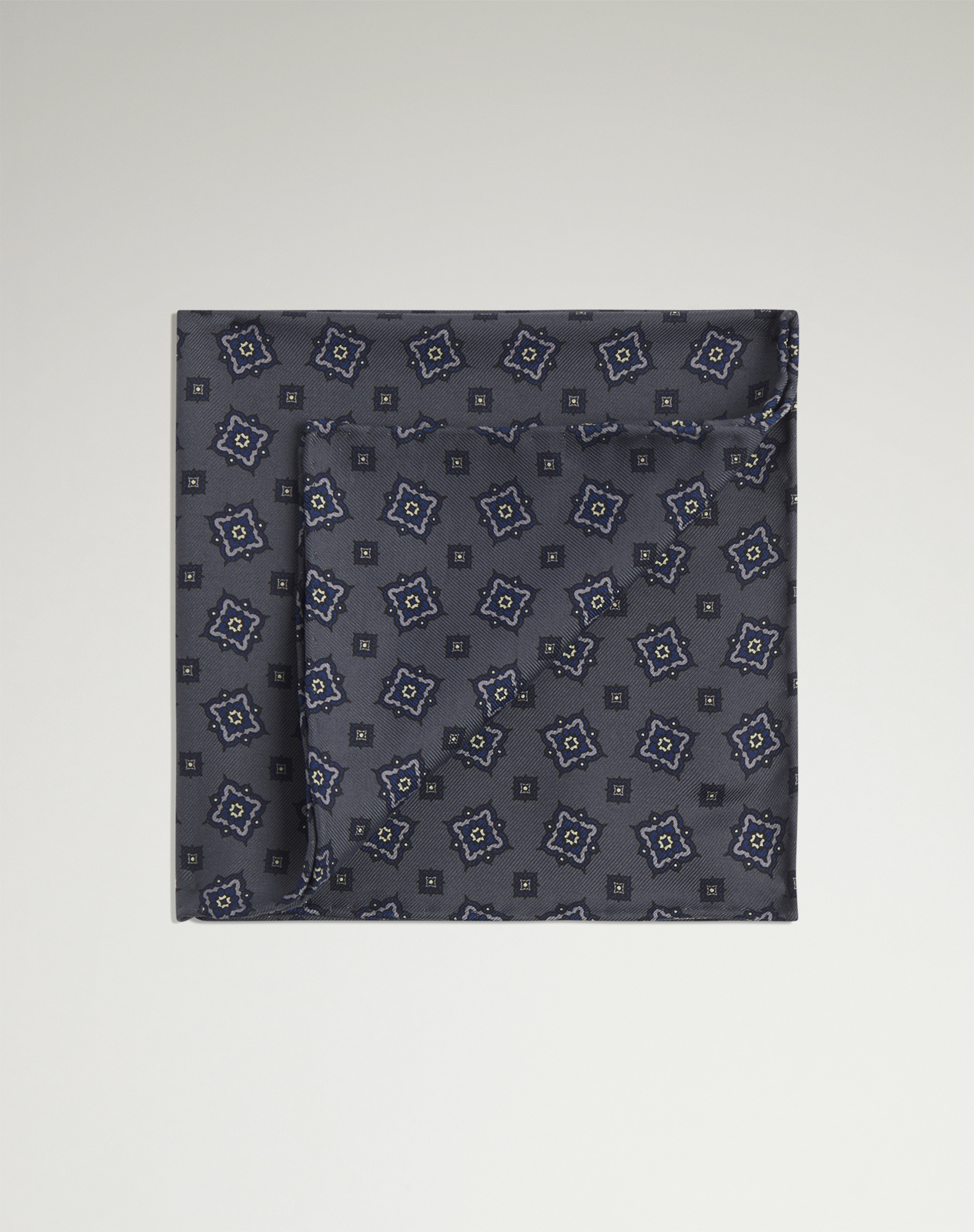 DUNHILL SILK SCATTERED MEDALLION POCKET SQUARE