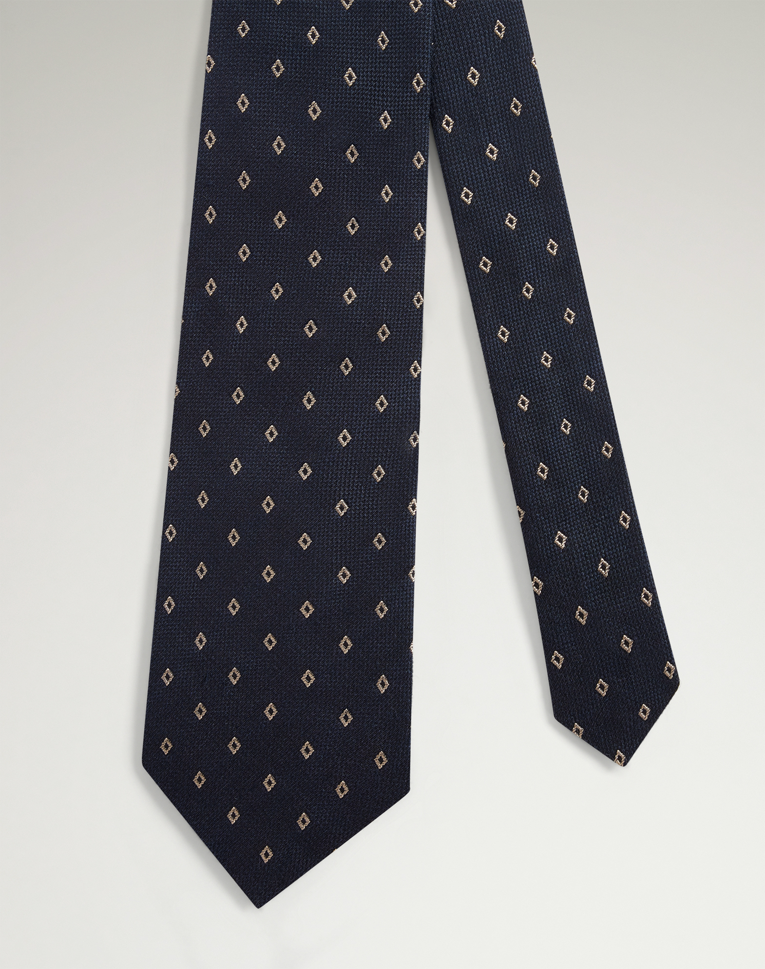 Dunhill Silk Diamond Motif Woven Tie In Blue