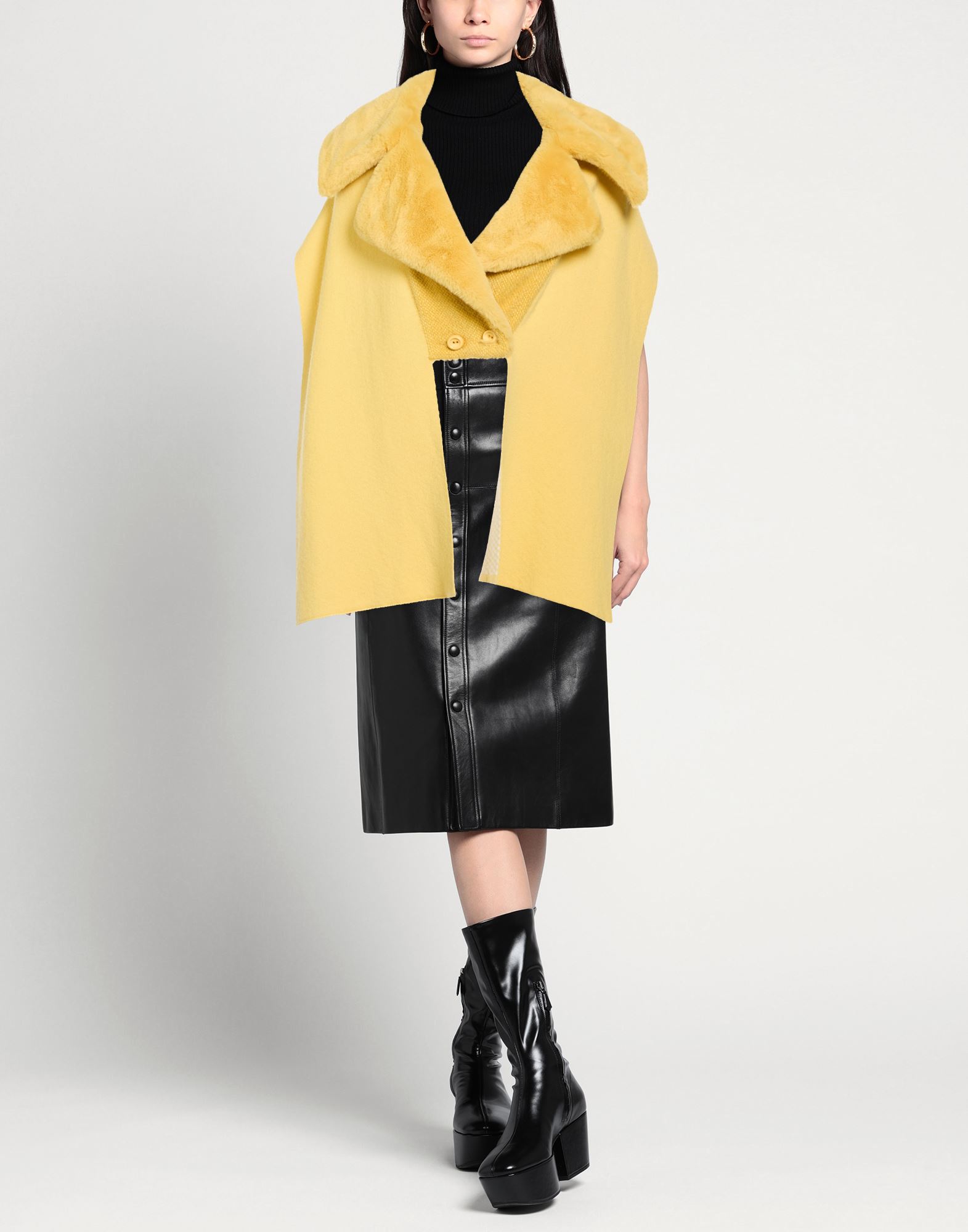  Tricot Chic - Jacken & Mäntel - Capes - On Yoox.com 