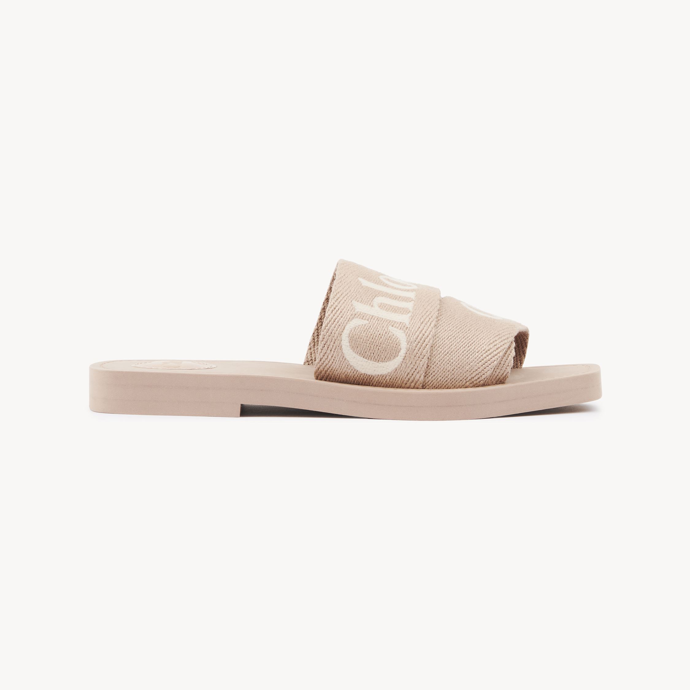 Chloé Woody Slippers In Neutral