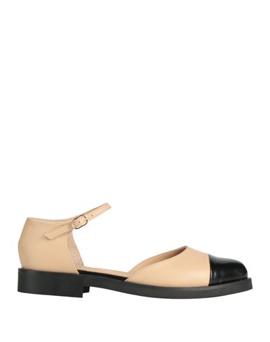 Karida Woman Ballet Flats Beige Size 11 Leather