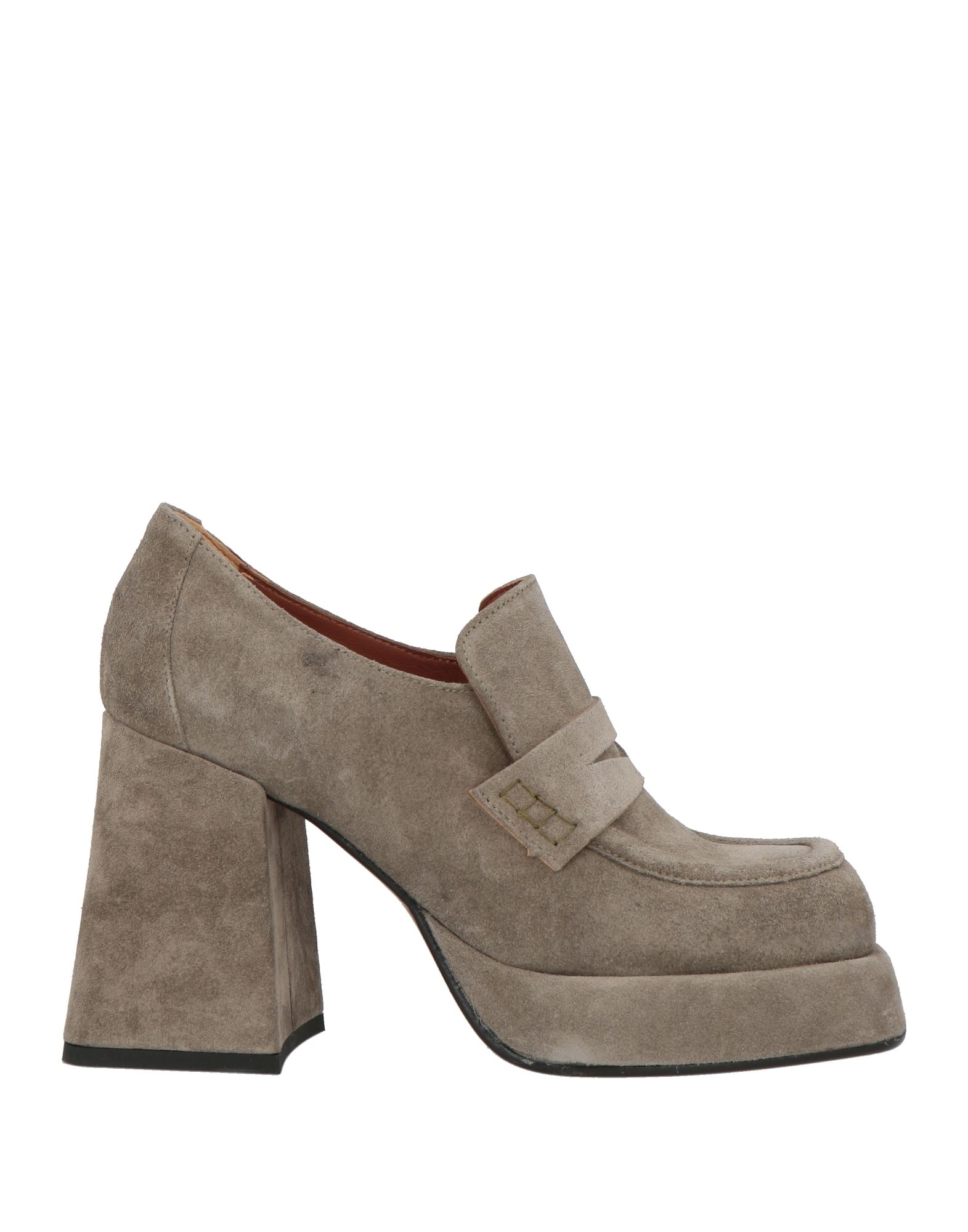 CURIOSITÉ CURIOSITÉ ΠΑΠΟΥΤΣΙΑ Μοκασίνια