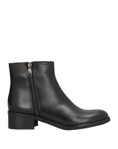 Emmenne By Martina Nanni Woman Ankle Boots Black Size 6 Calfskin In Black
