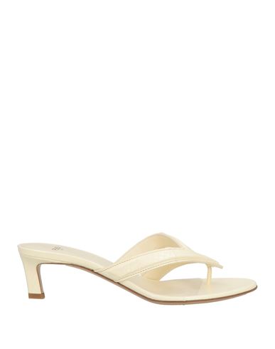 Fendi Woman Thong Sandal Ivory Size 9 Leather In Neutral