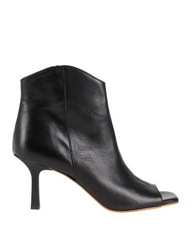 Noa A. Woman Ankle Boots Black Size 8 Leather In Black