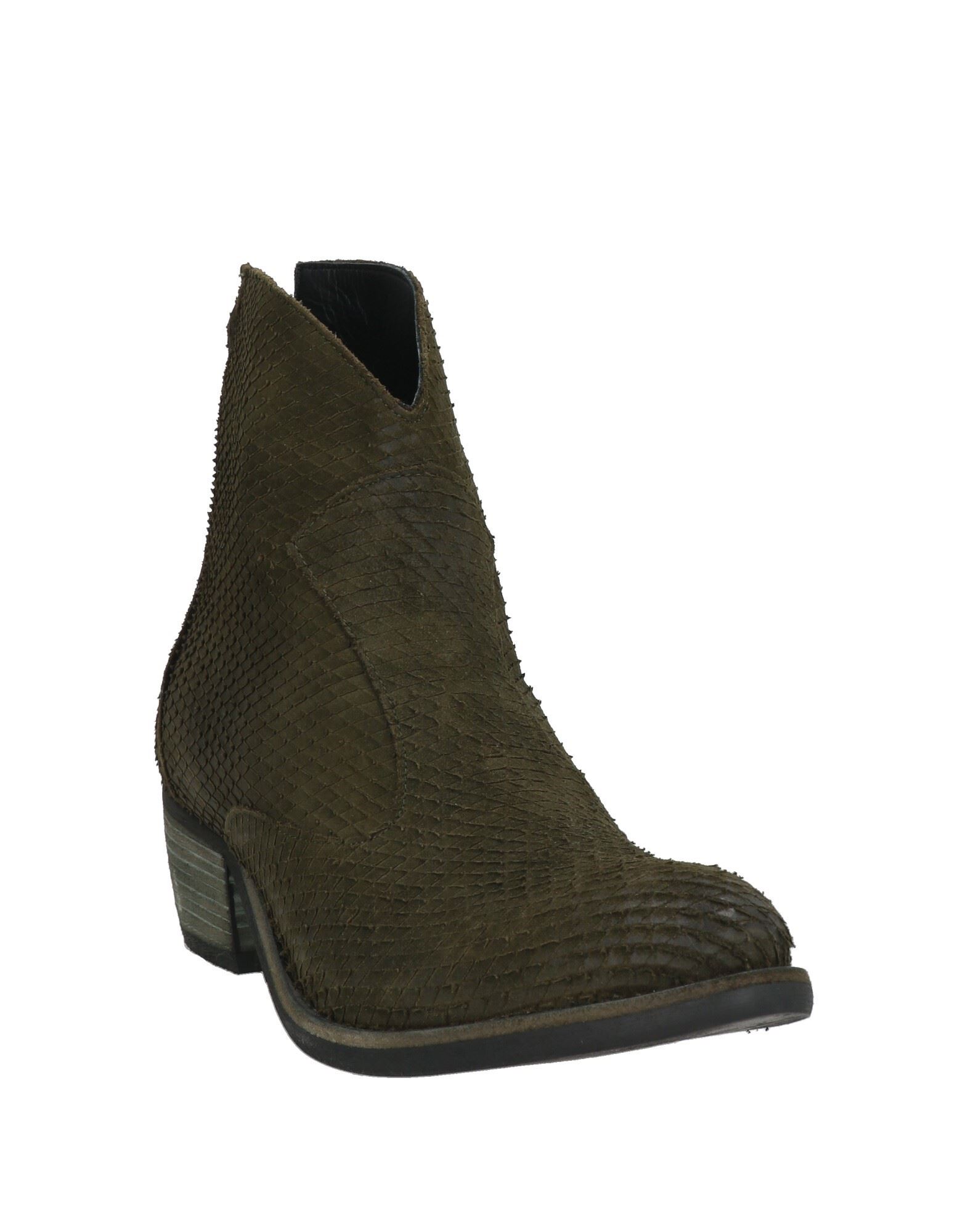  Mat:20 - Calzature - Stivaletti - On Yoox.com 