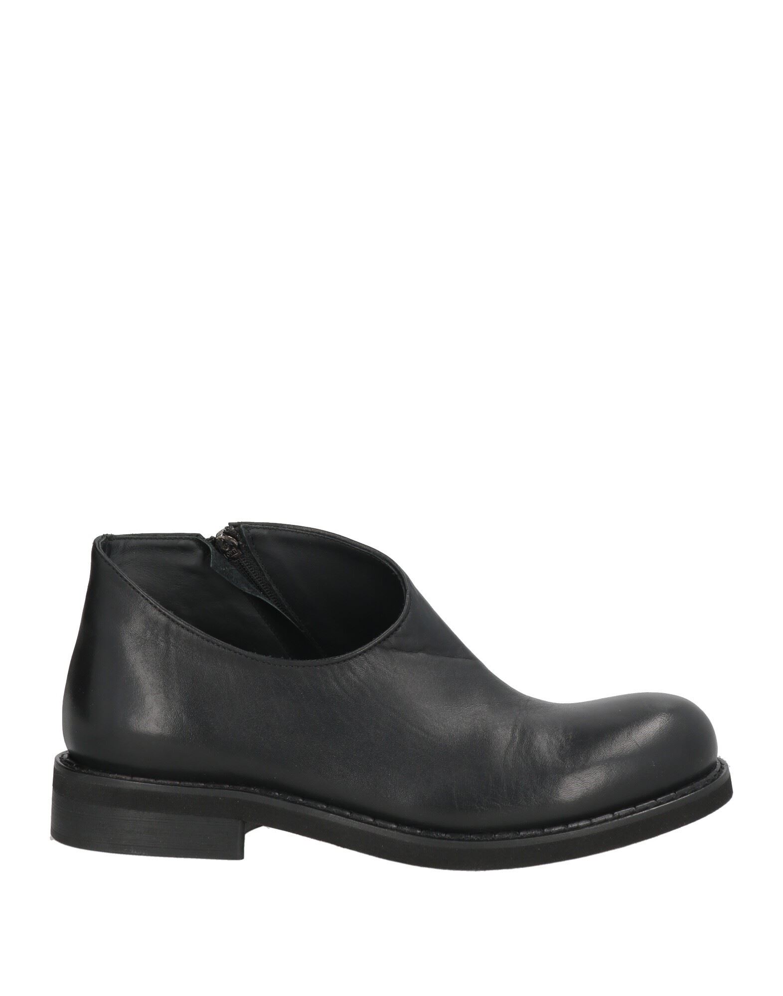 MAT:20 MAT:20 ΠΑΠΟΥΤΣΙΑ Μποτάκια