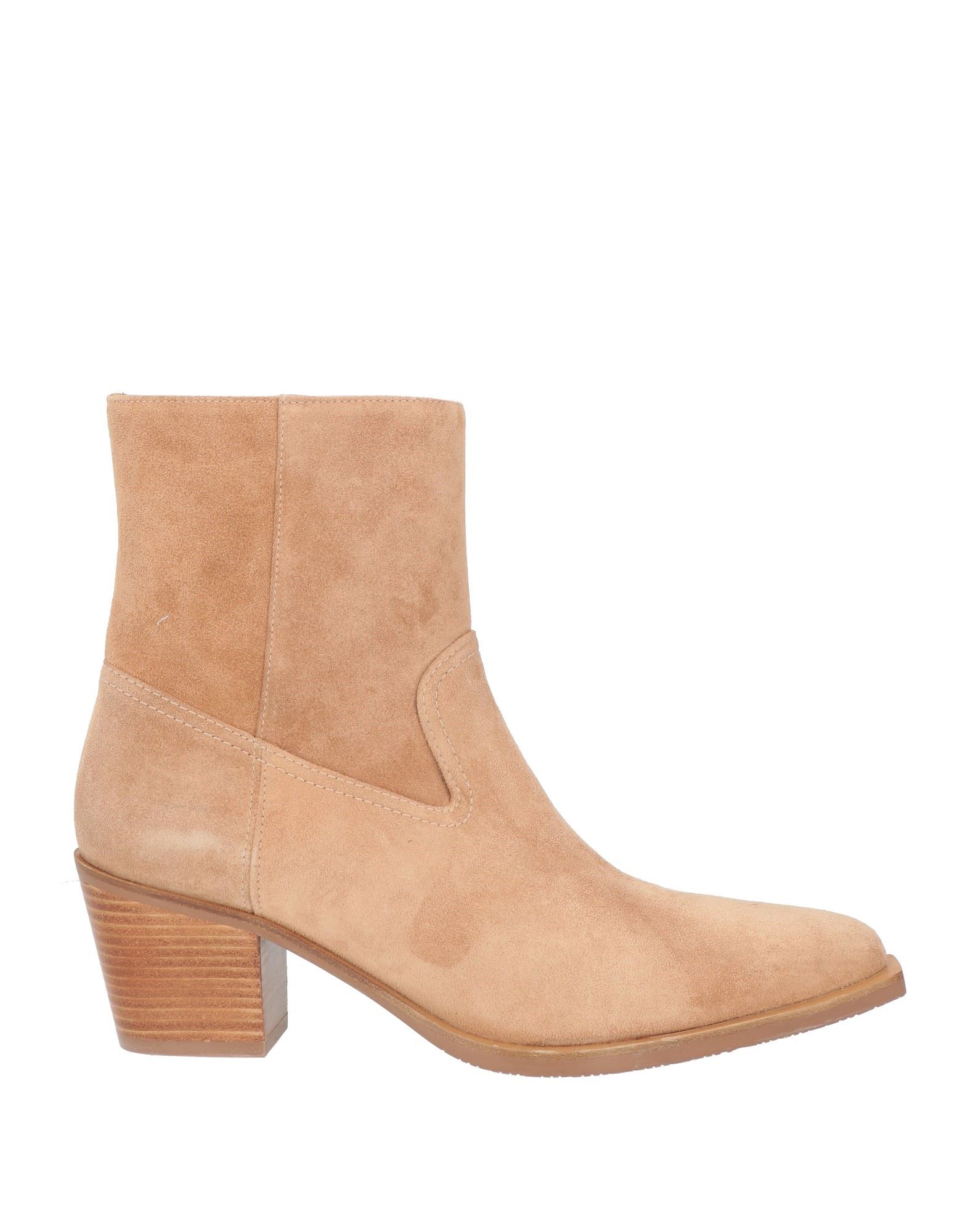 STUART WEITZMAN STUART WEITZMAN ΠΑΠΟΥΤΣΙΑ Μποτάκια
