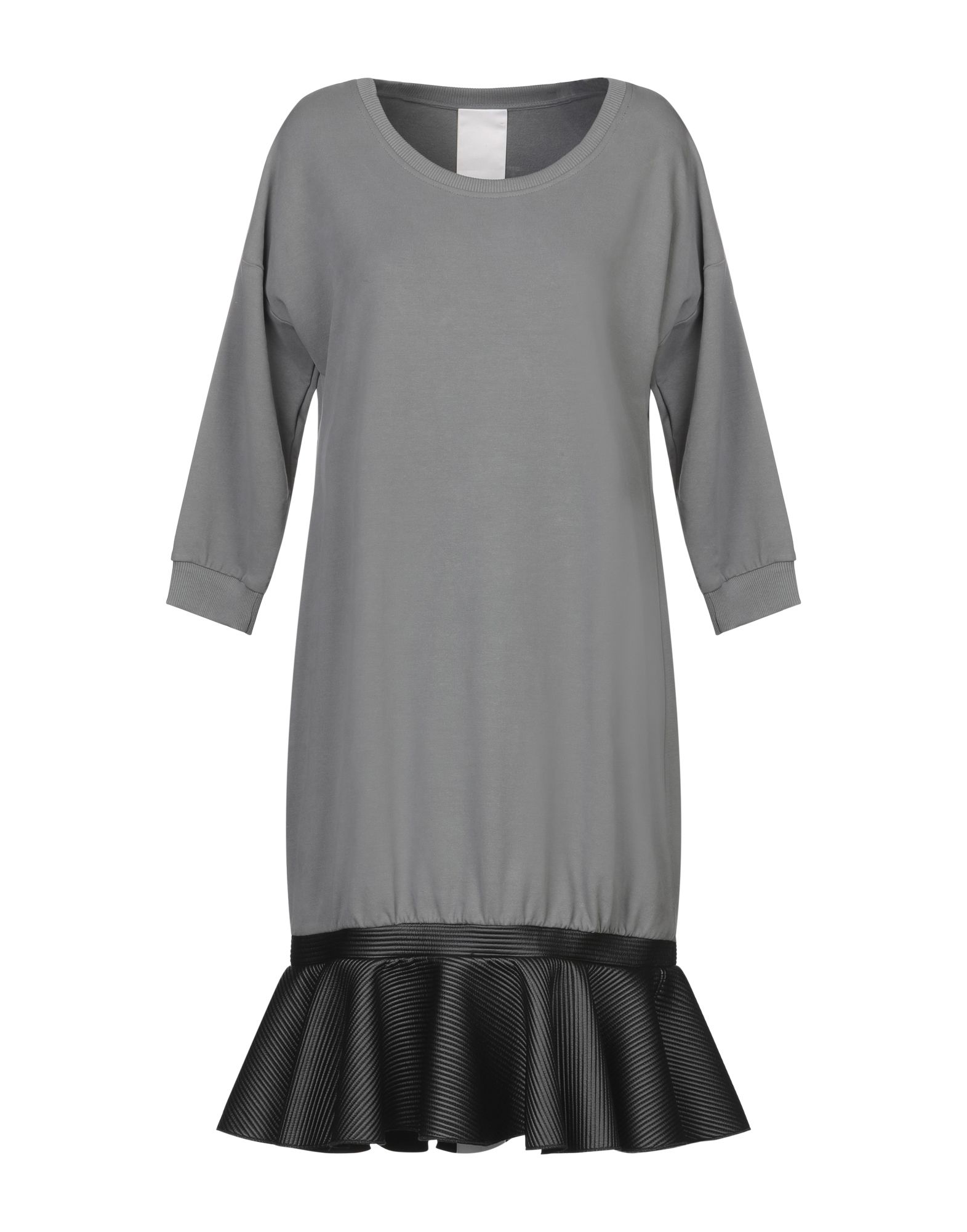 Короткое платье  - Серый цвет