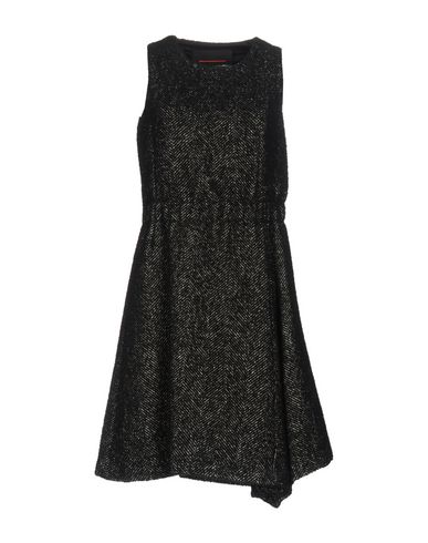 Короткое платье Collection PrivĒe?
