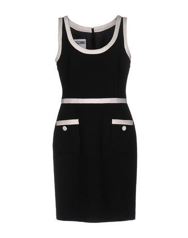 Короткое платье