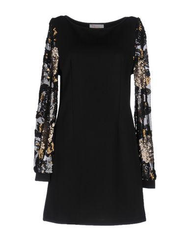 Короткое платье Charming