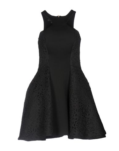 Короткое платье FOREVER UNIQUE