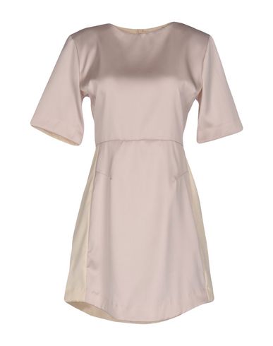 Короткое платье