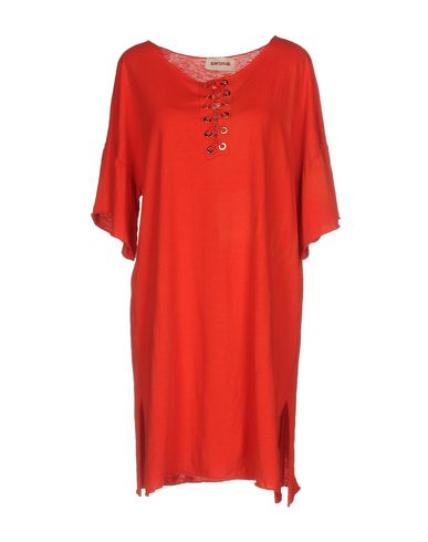 Короткое платье