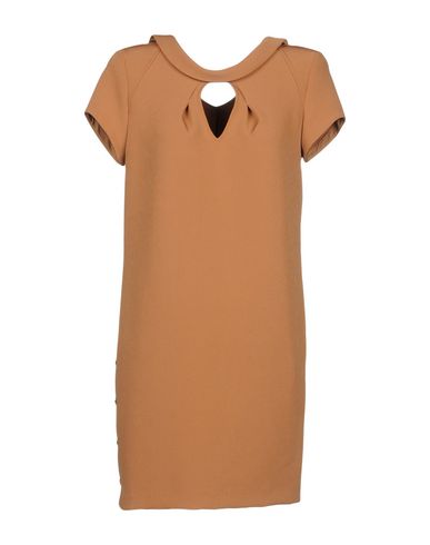 Короткое платье