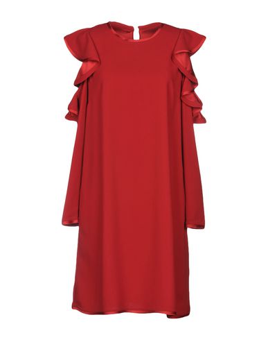 Короткое платье